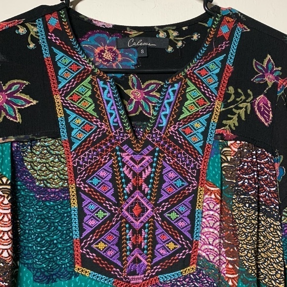 Caleaas Multi Pattern Embroidered Top, S - Picture 3 of 8